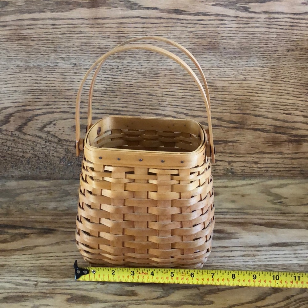 2002 Longaberger Basket